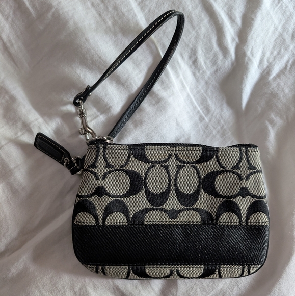 Vintage Coach Women's Signature Jacquard Monogram Small Wristlet, Black - Picture 1 of 11